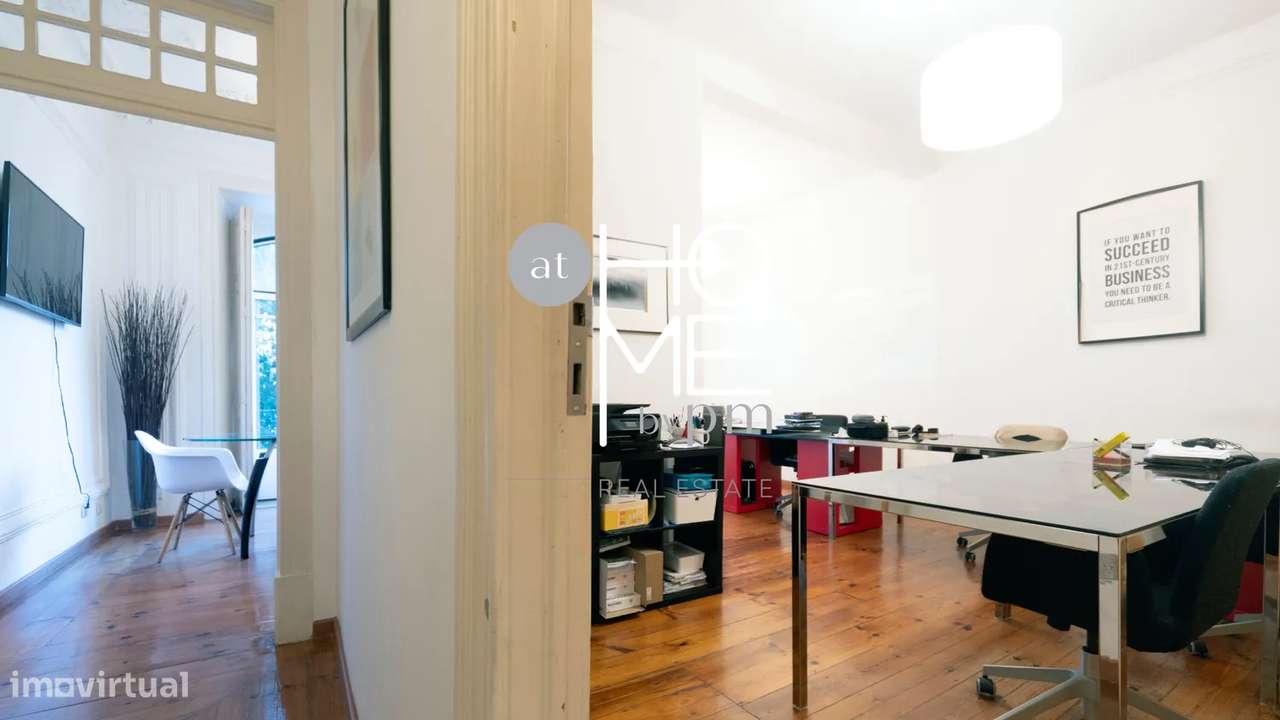 Av. Luís Bívar | T3 + 1 de charme em Lisboa-14