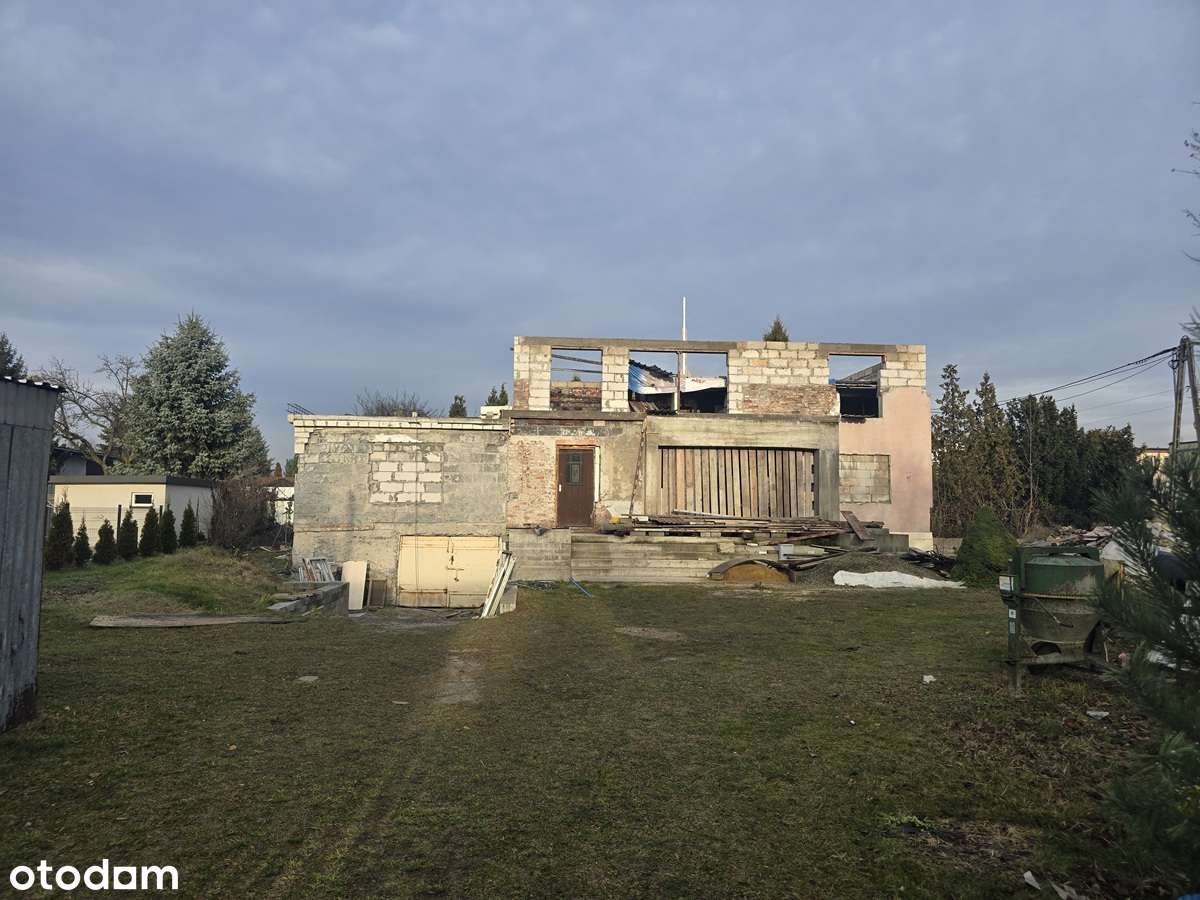 Ząbkowice, dom w trakcie rozbudowy-2