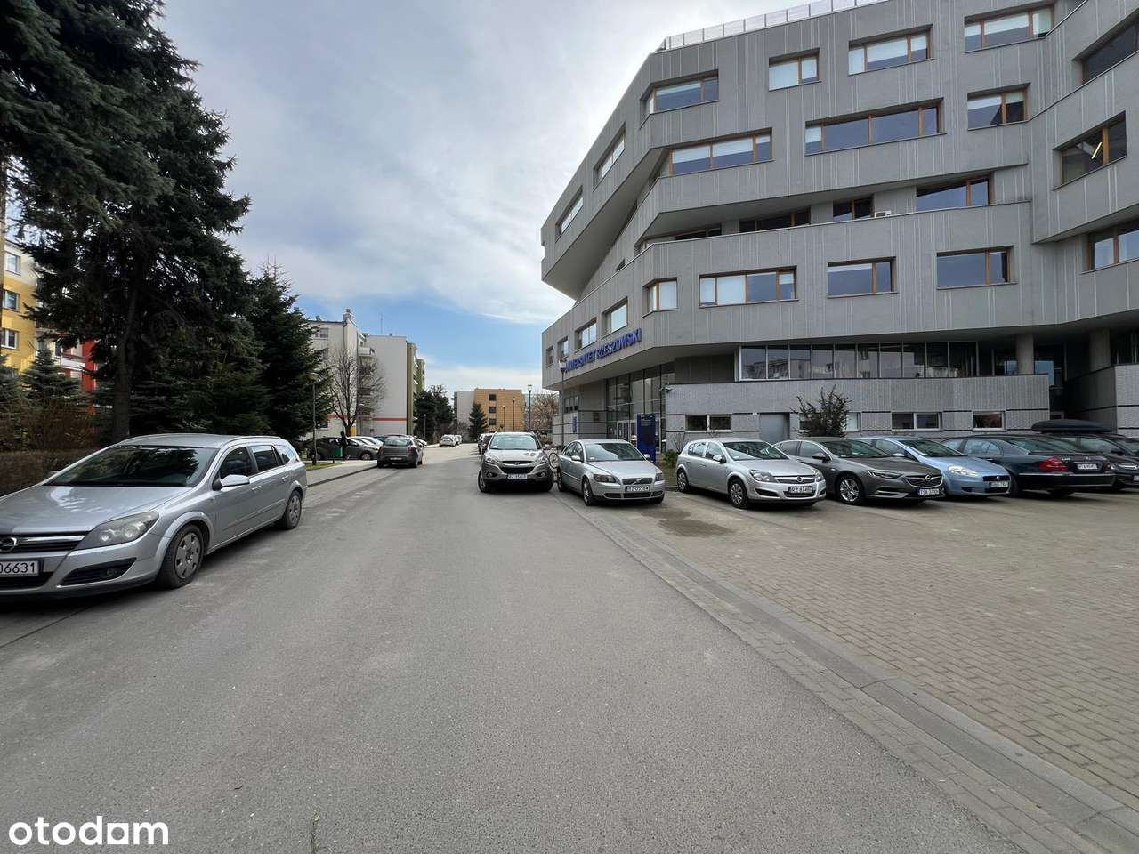 Na sprzedaż mieszkanie przy URZ, 64,5m2, 3 pok., balkon,-11