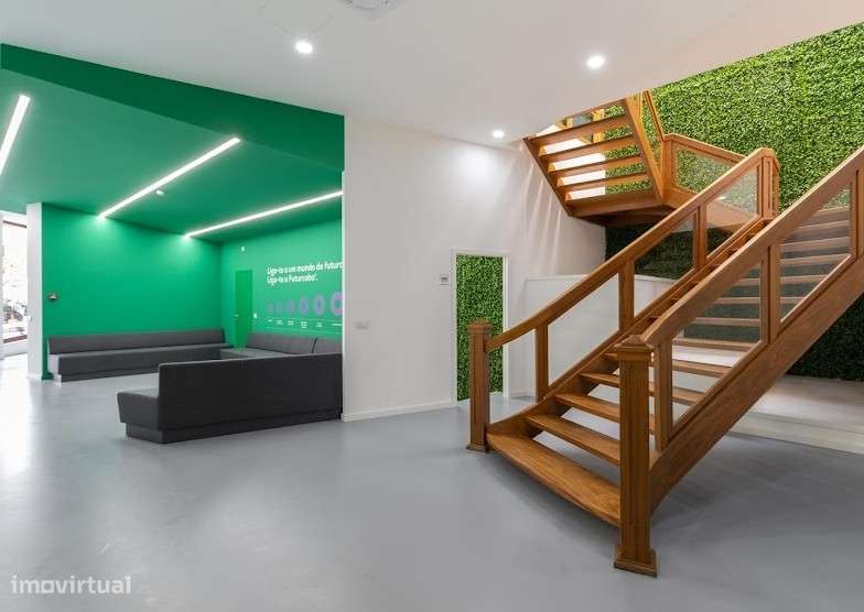 Loja Comercial com Potencial Único – Ferreira Lapa / Bom Sucesso, Port-7