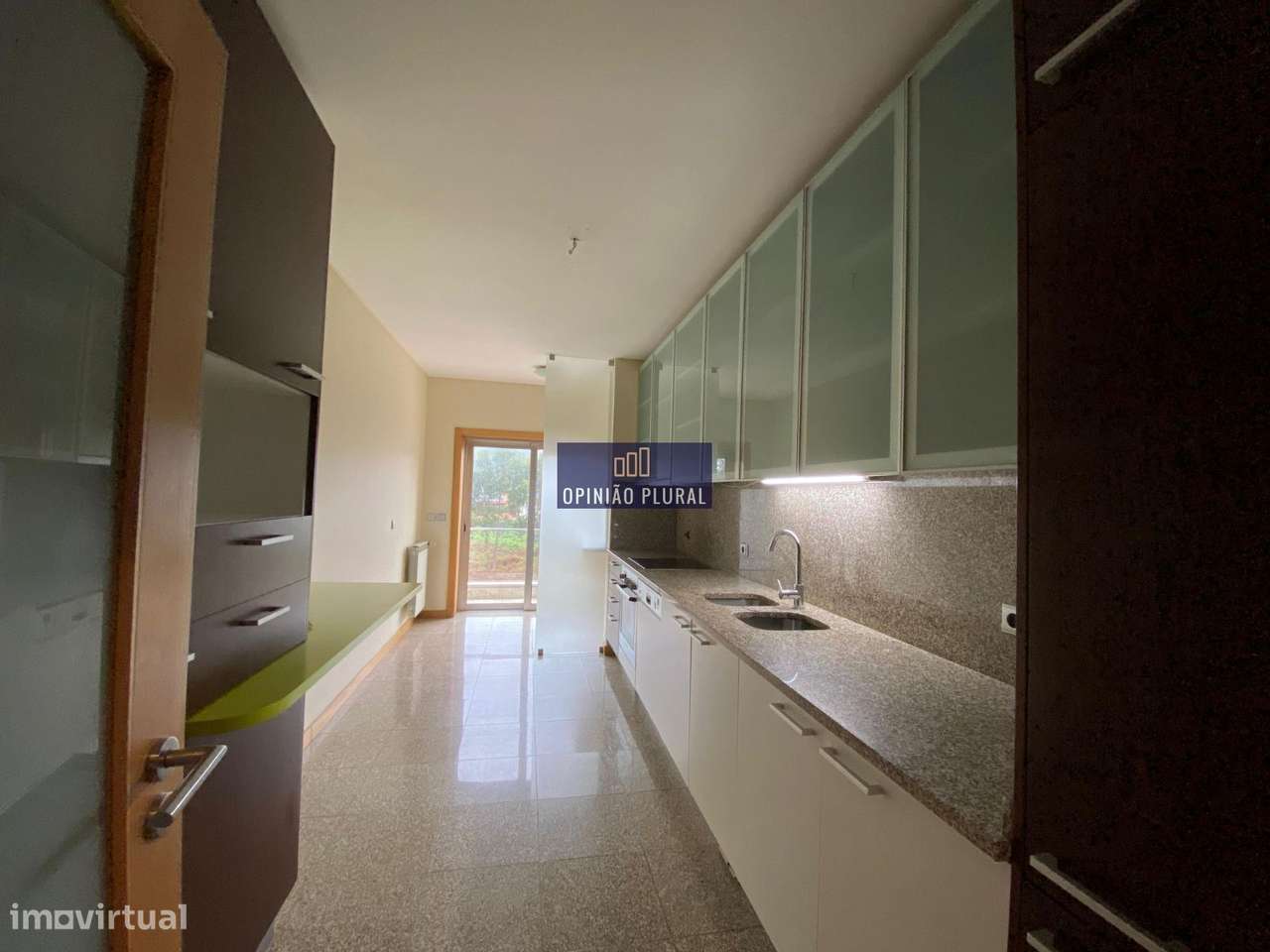 T2 de Luxo com Varandas e Garagem Dupla em S. Félix da Marinha-5