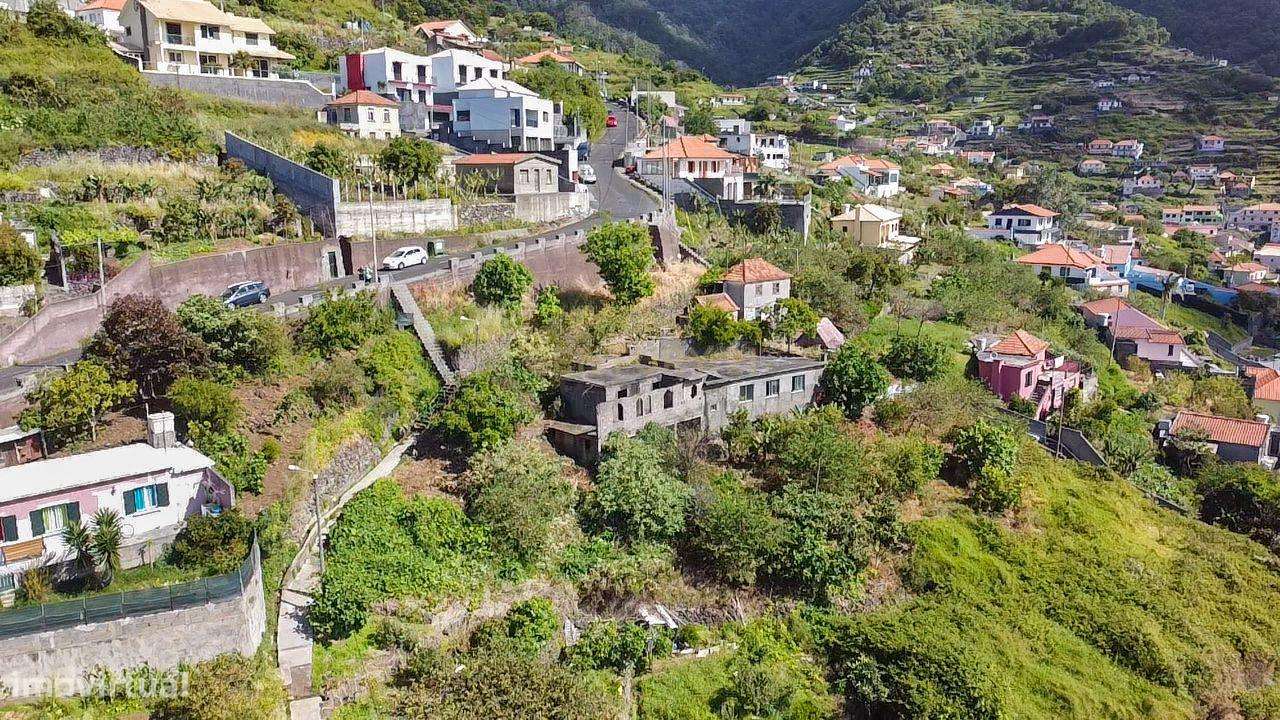 Moradias para recuperar em Machico-11