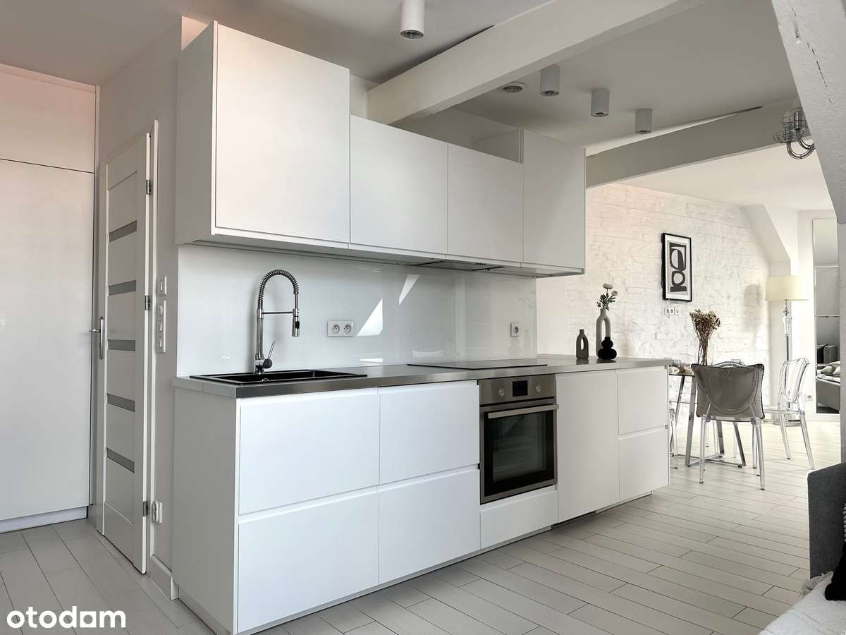 Piękne mieszkanie poddaszowe w kamienicy w CENTRUM, wysoka jakość-13