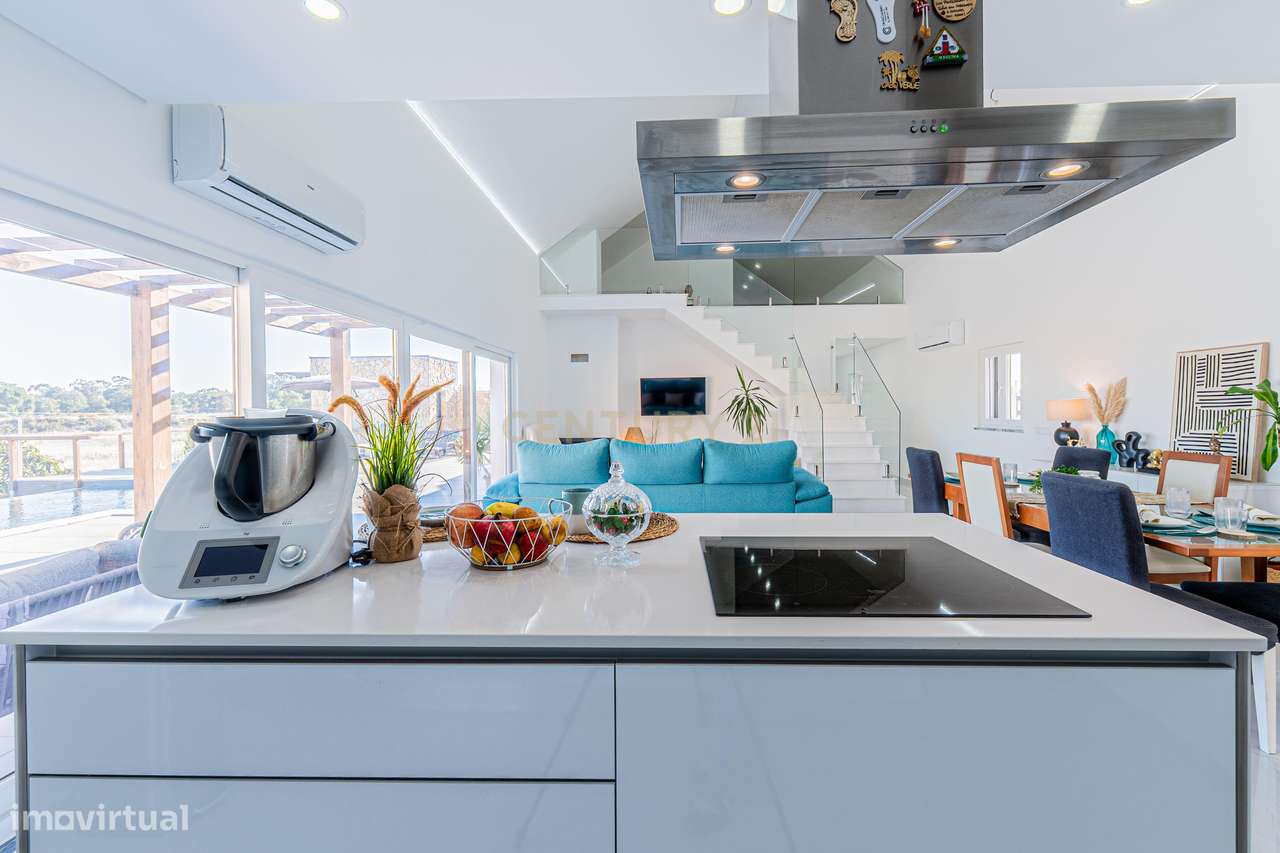 Moradia T4 + anexo T0 | Piscina Infinita | Estuário do Sado-19