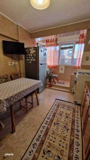 Vanzare 3 Camere Militari - Imagine principală: 4/8