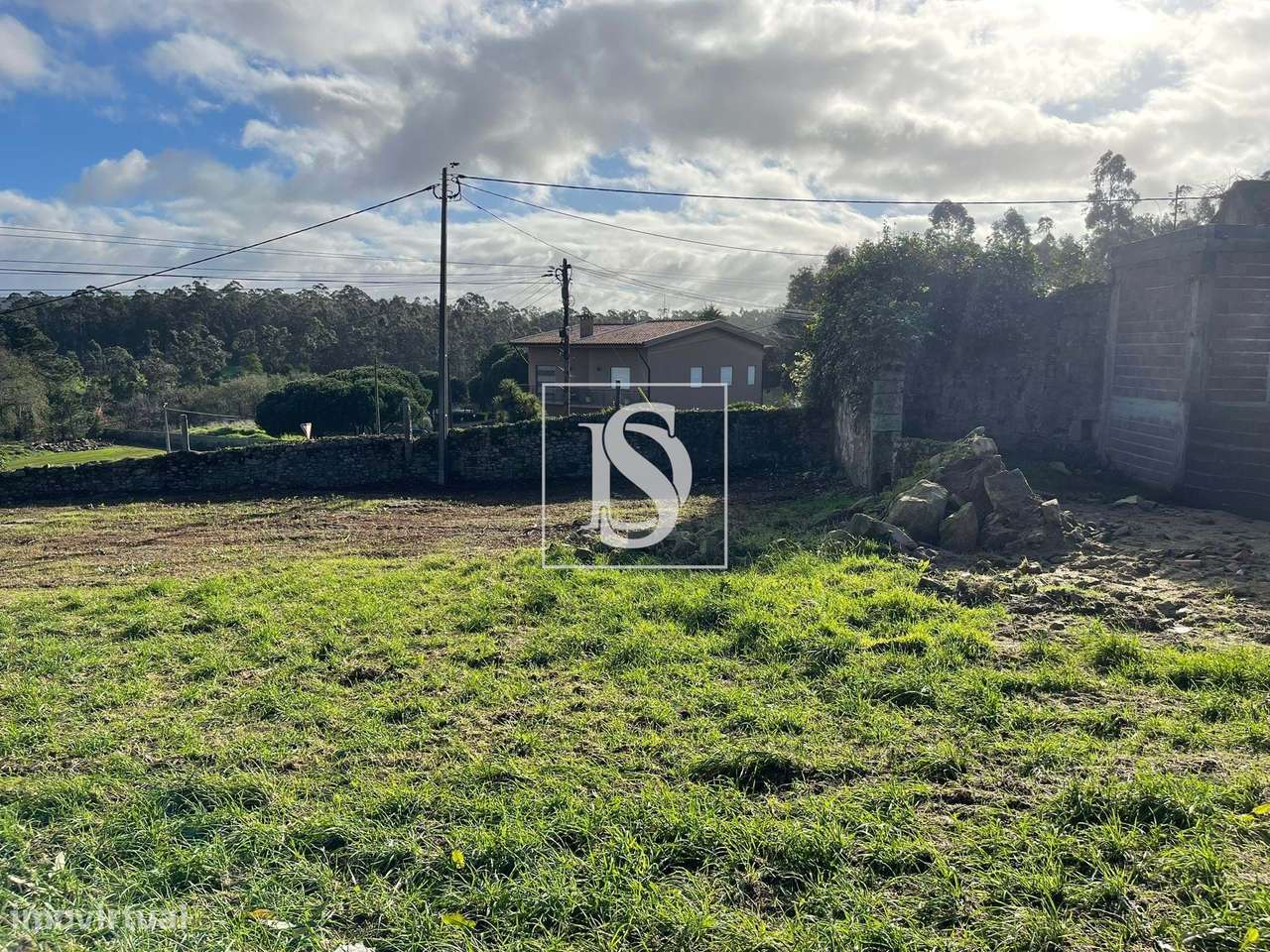 Terreno com 1161 m² para construção em Touguinhó - Grande imagem: 5/14