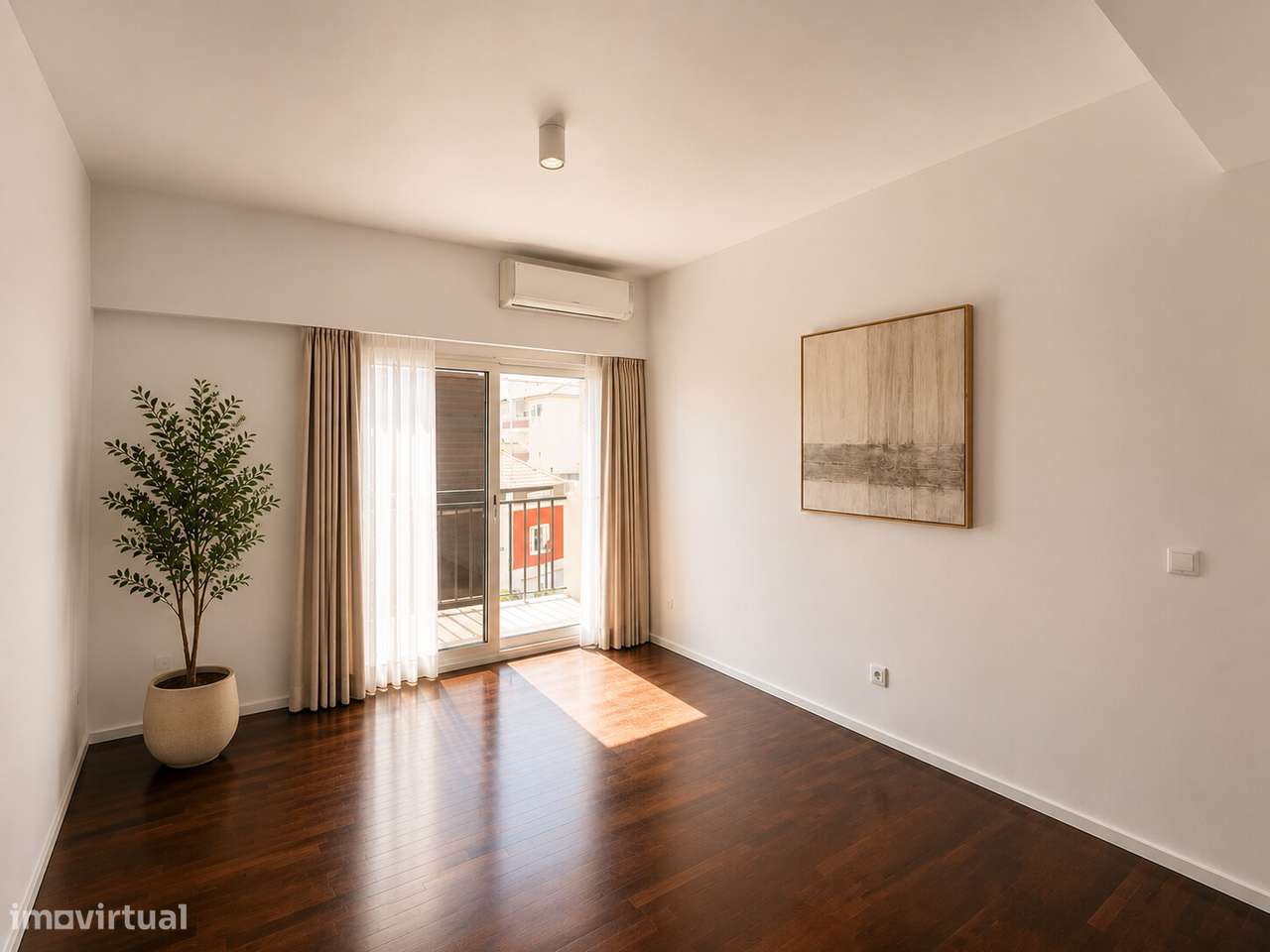Apartamento T5 Duplex | A poucos passos da St. Julian’s School | Mais-13