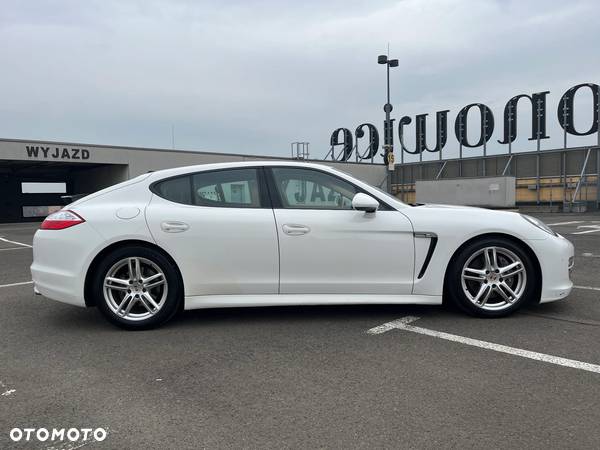 Porsche Panamera 4 PDK - 8