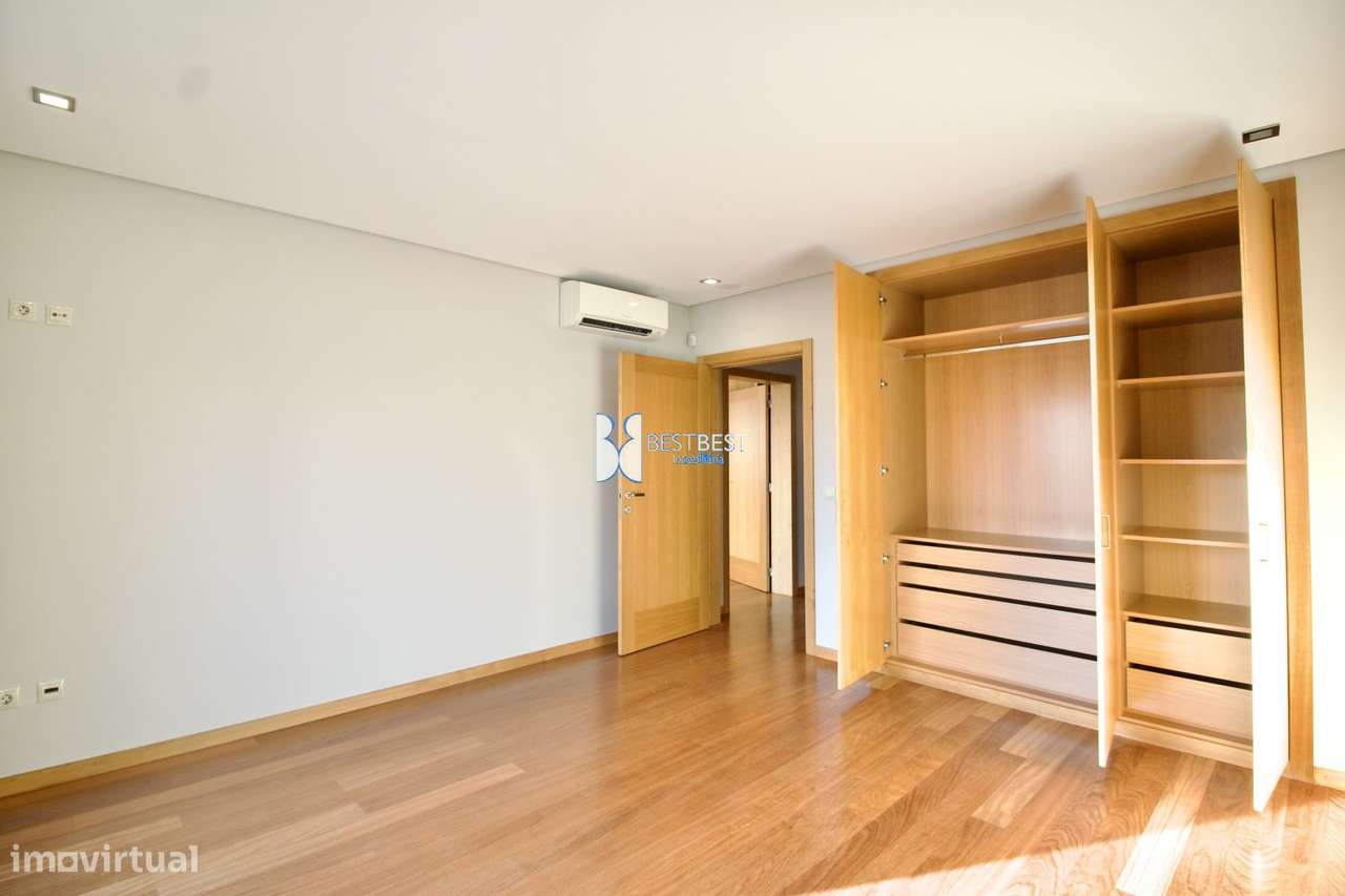 MORADIA INDIVIDUAL 4 FRENTES T3+2, C/PISCINA,PUMAR E CHURRASQUEIRA, 4M-12