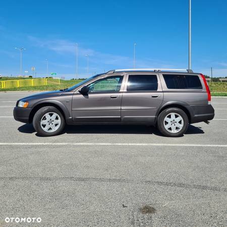 Volvo XC 70 2.5T AWD Momentum - 11