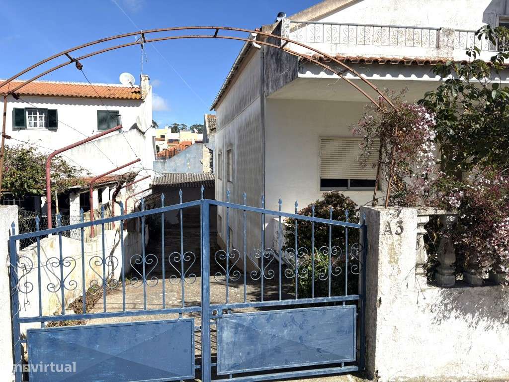 MORADIA PARA RECONSTRUÇÃO - GRANDE POTENCIAL DE VALORIZAÇÃO

Rua ...-2