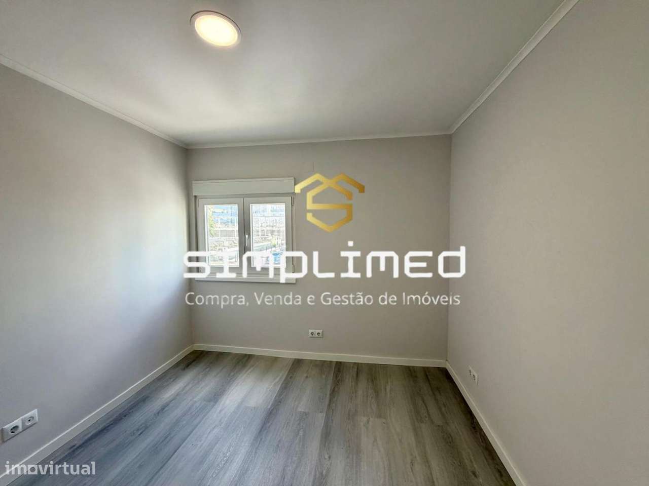 Apartamento T3 localizado no Laranjeiro-15
