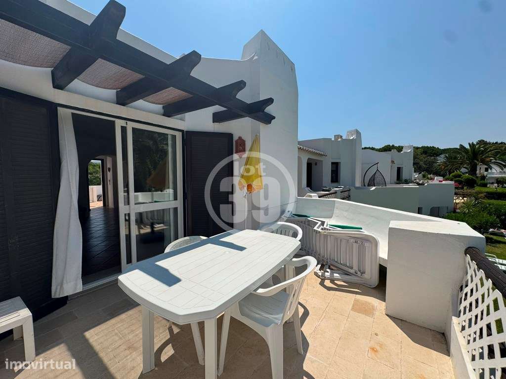 T1 com Três Terraços e Vista para a Piscina - Licença AL Ativa-25