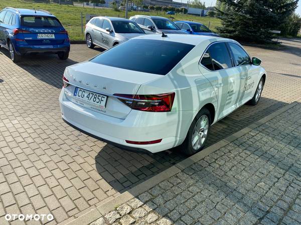 Skoda Superb 2.0 TSI Style DSG - 4