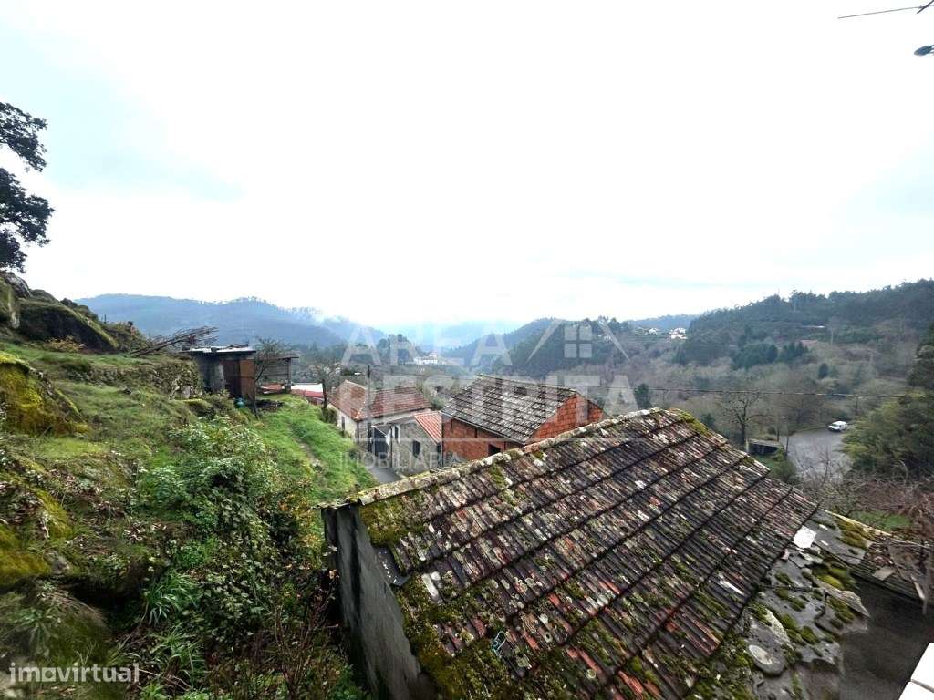 São Pedro do Sul- Gralheira- Moradia de 6 Assoalhas com algumas rem... - Grande imagem: 3/24