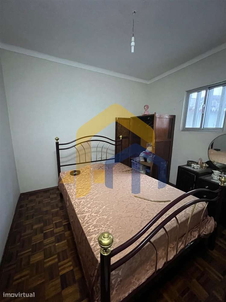 Apartamento T2+1 com Sotão Aproveitado , em Estremoz-5