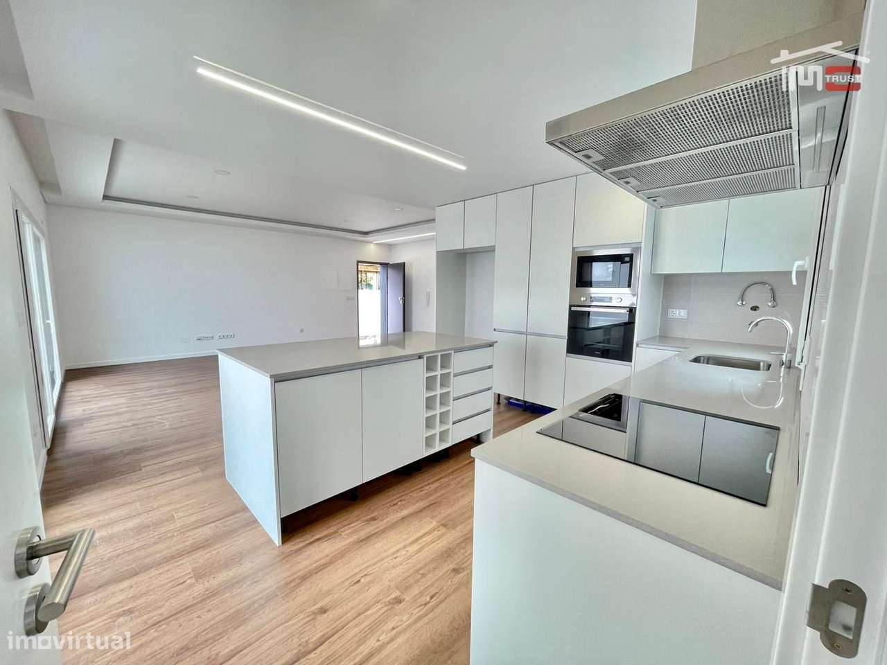 Moradia Térrea T3+1 com Áreas Amplas em Fernão Ferro | Terreno 380...-6