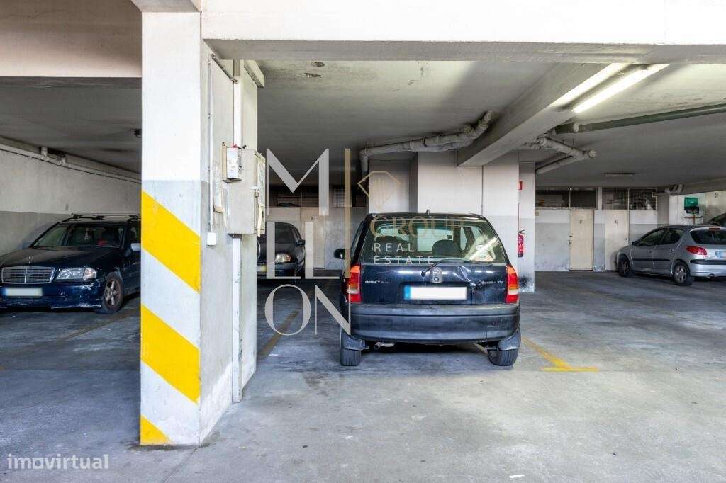 APARTAMENTO T3 COM 120M2 EM GRIJÓ-21