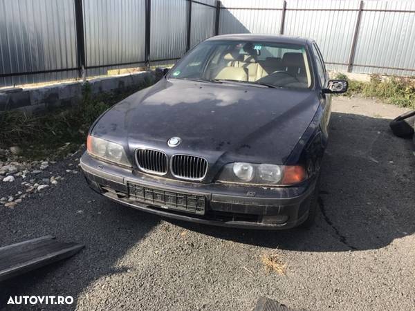 Dezmembram bmw 540i e39 - 6