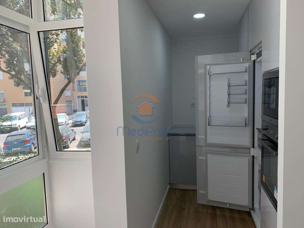 Apartamento T3 totalmente remodelado | Amadora-5