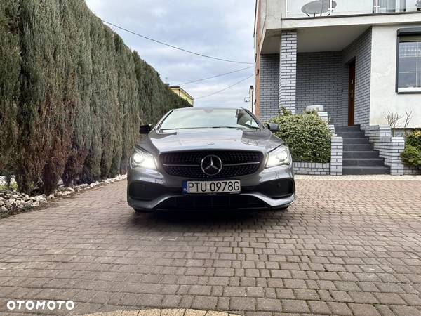 Mercedes-Benz CLA 220 4-Matic AMG Line - 5