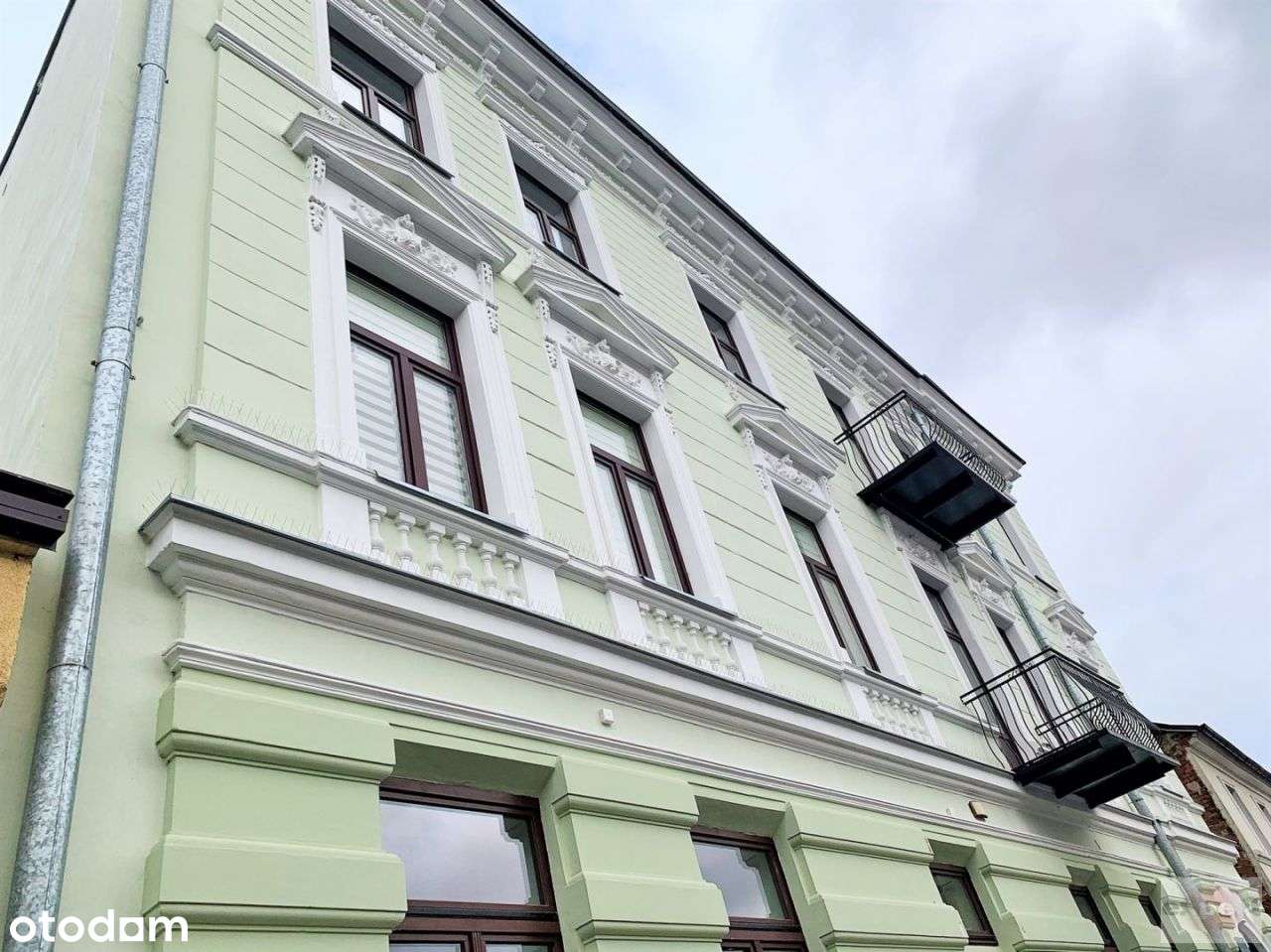 Wyjątkowa kamienica do sprzedaży w Płocku-1