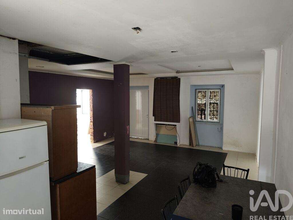 Moradia geminada T2 em Agualva e Mira-Sintra - Grande imagem: 3/22