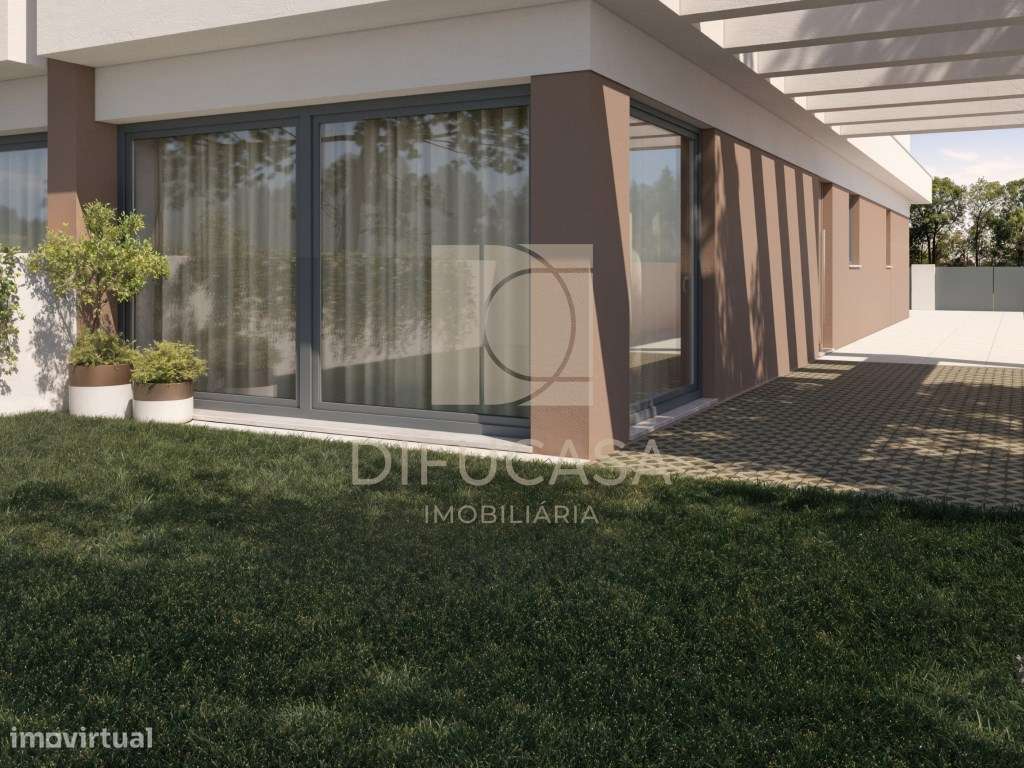 R283 - Moradia Geminada T3 no centro de Fernão Ferro - Grande imagem: 5/10