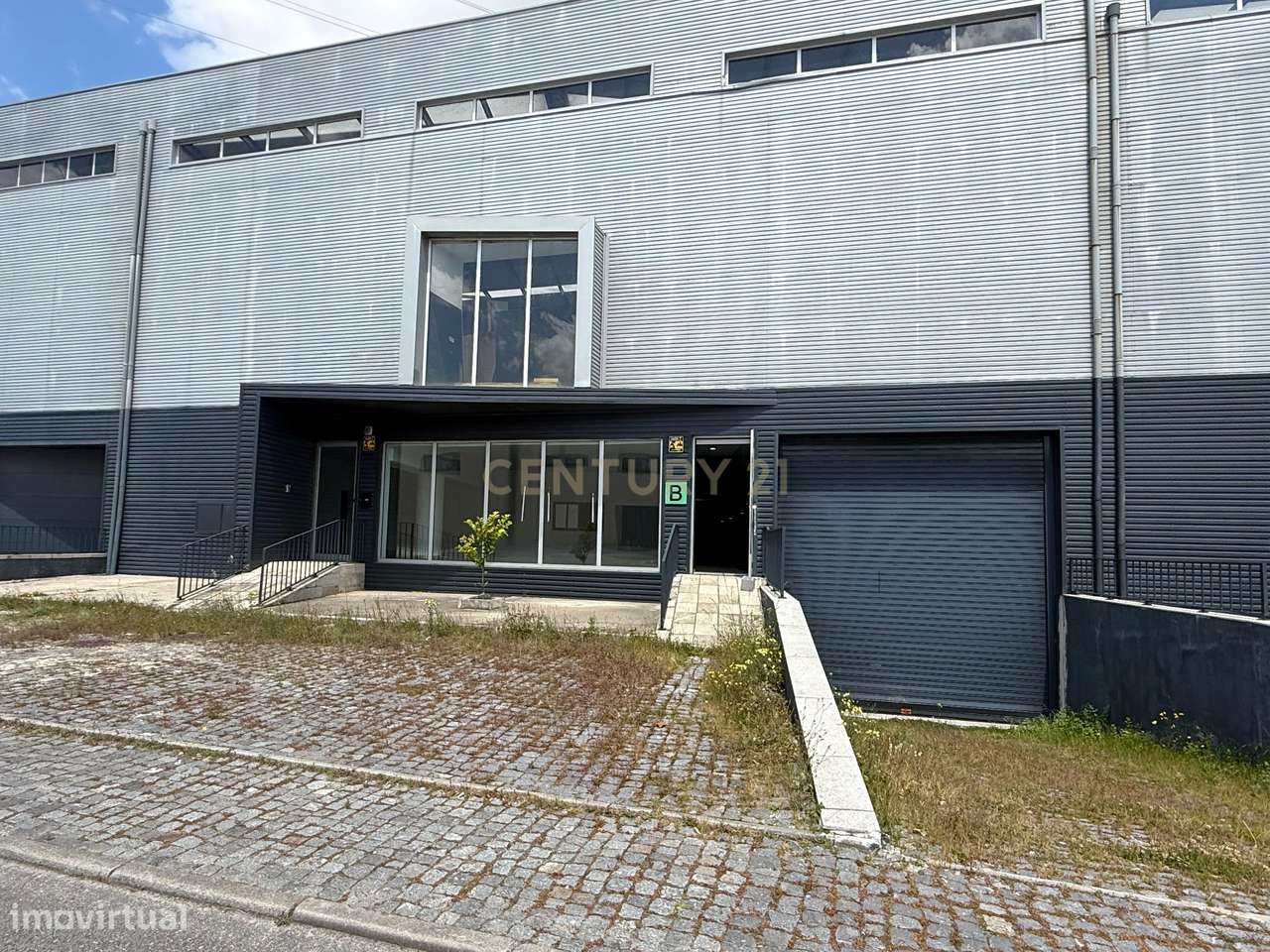 ARMAZÉM INDUSTRIAL | SANTO TIRSO | INVESTIMENTO / LOGÍSTICA / COMÉRCIO-0
