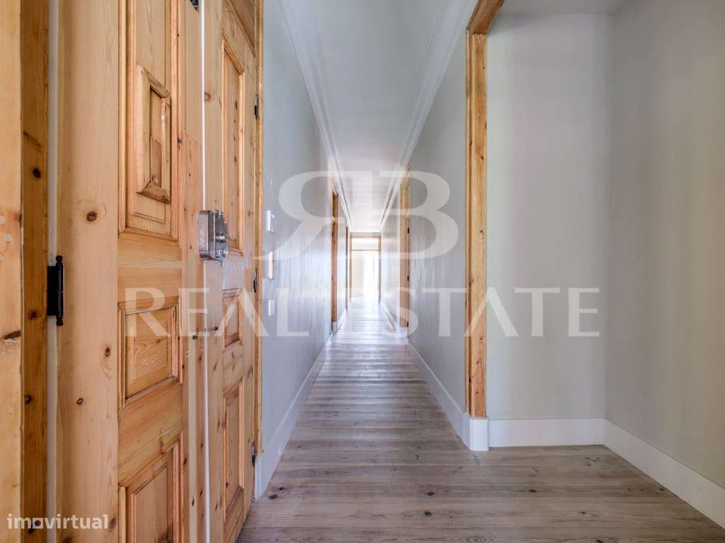 Fabuloso T3+2 com TERRAÇO + VISTA no PRINCIPE REAL - coração de Lisboa-13