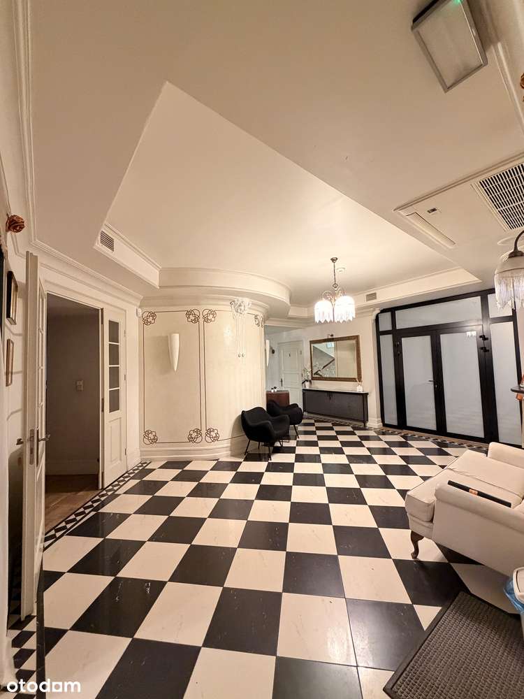 Na sprzedaż budynek komercyjny o pow. 660 m2 w centrum miasta - Pełny obrazek: 4/20