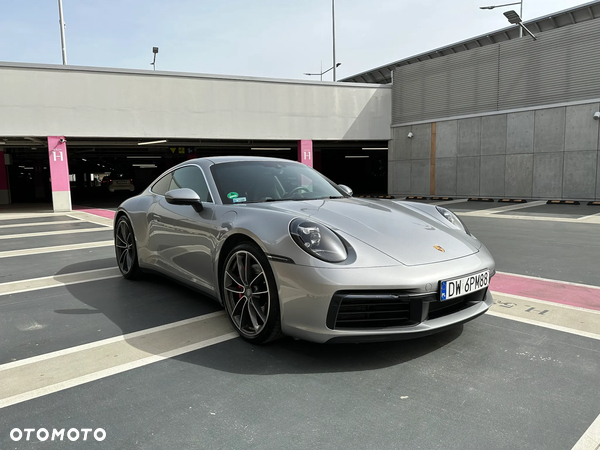 Porsche 911 Carrera 4S - 3