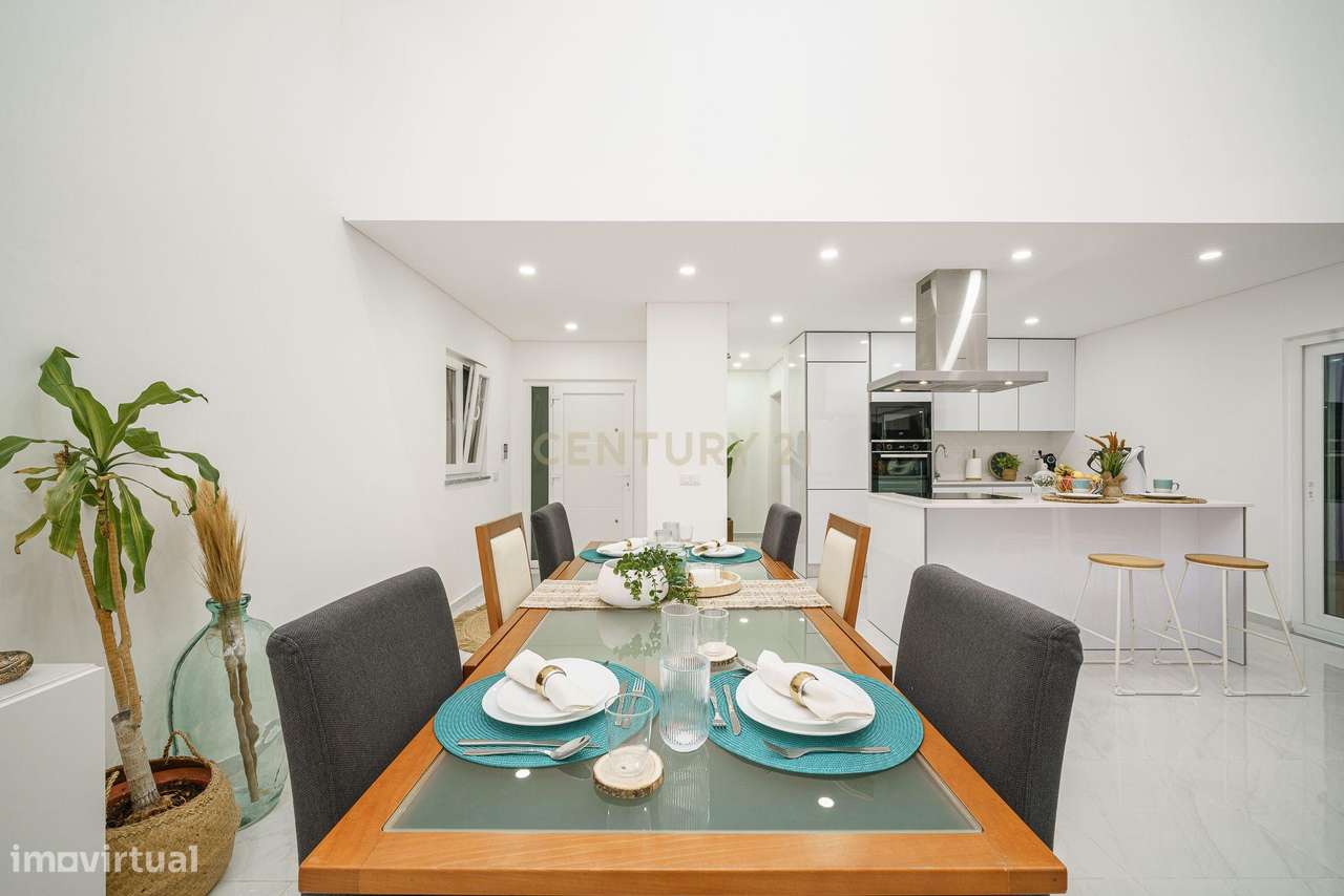 Moradia T4 + anexo T0 | Piscina Infinita | Estuário do Sado-25