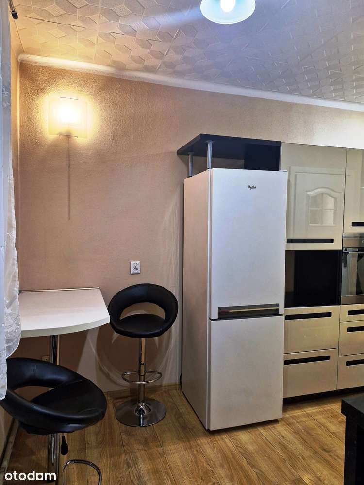 Dwupokojowe mieszkanie z pełnym wyposażeniem w Katowicach-3