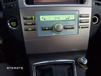 Toyota Corolla Verso 2.2 D-4D Sol Sport 7os - 19