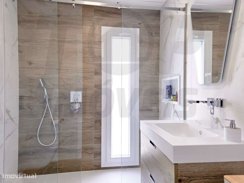 Moradia de Luxo V6 com Piscina, Terraço e Acabamentos de Alta Quali...-22