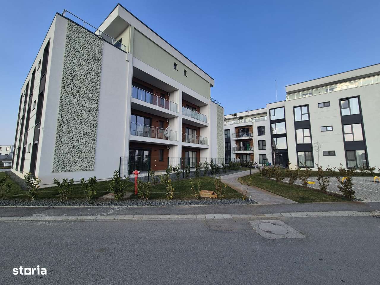 Apartament penthouse 4 camere, teresa 61 mp, Arad, comision 0-4