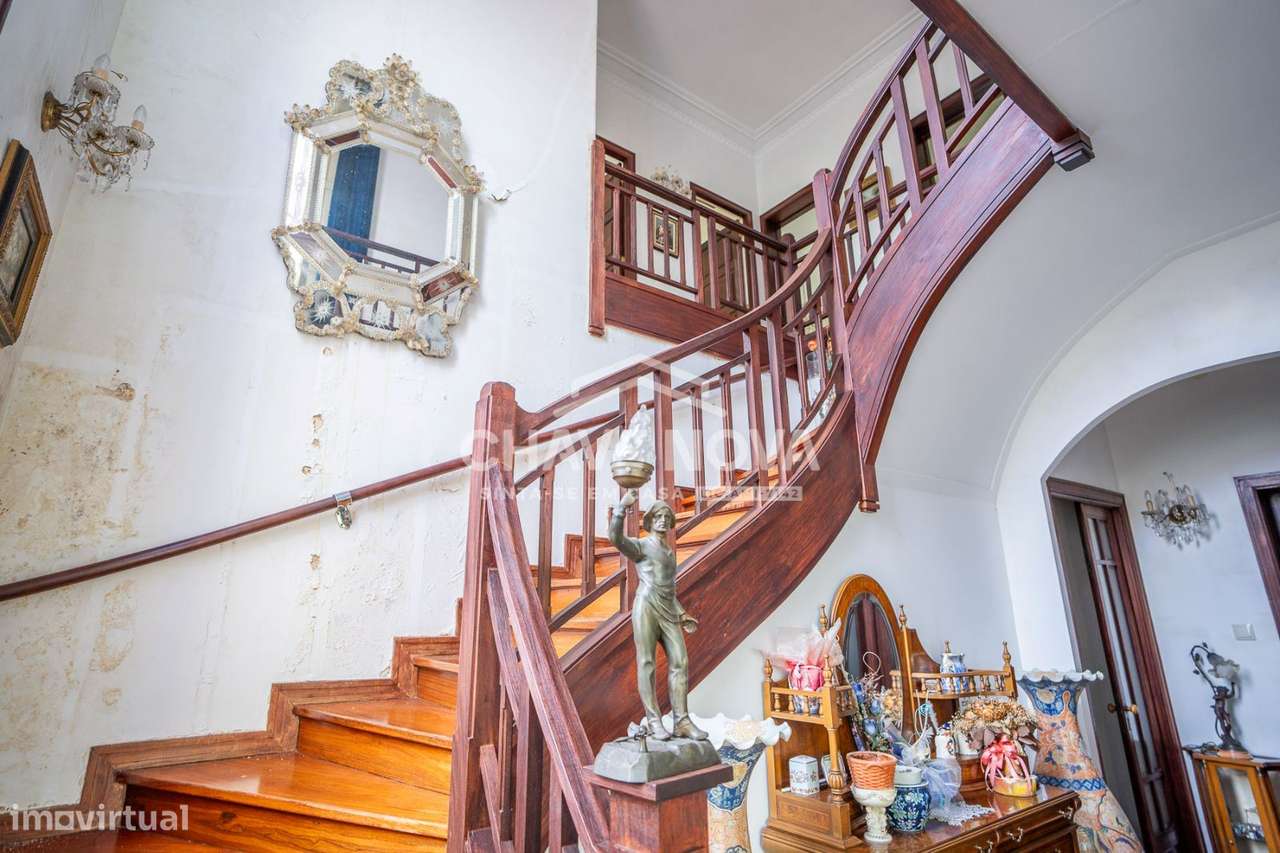 Moradia Isolada T5  no Porto-13