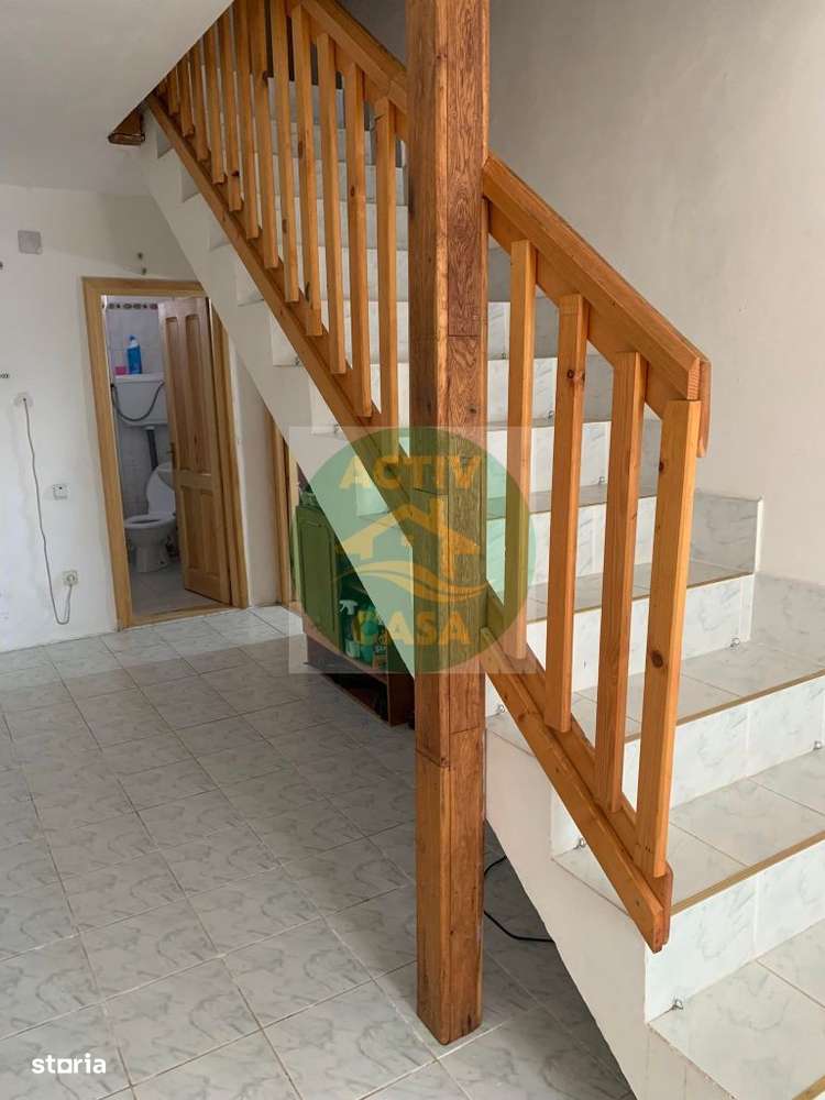 Casa situata la 4 minute de Roman - Imagine principală: 2/9