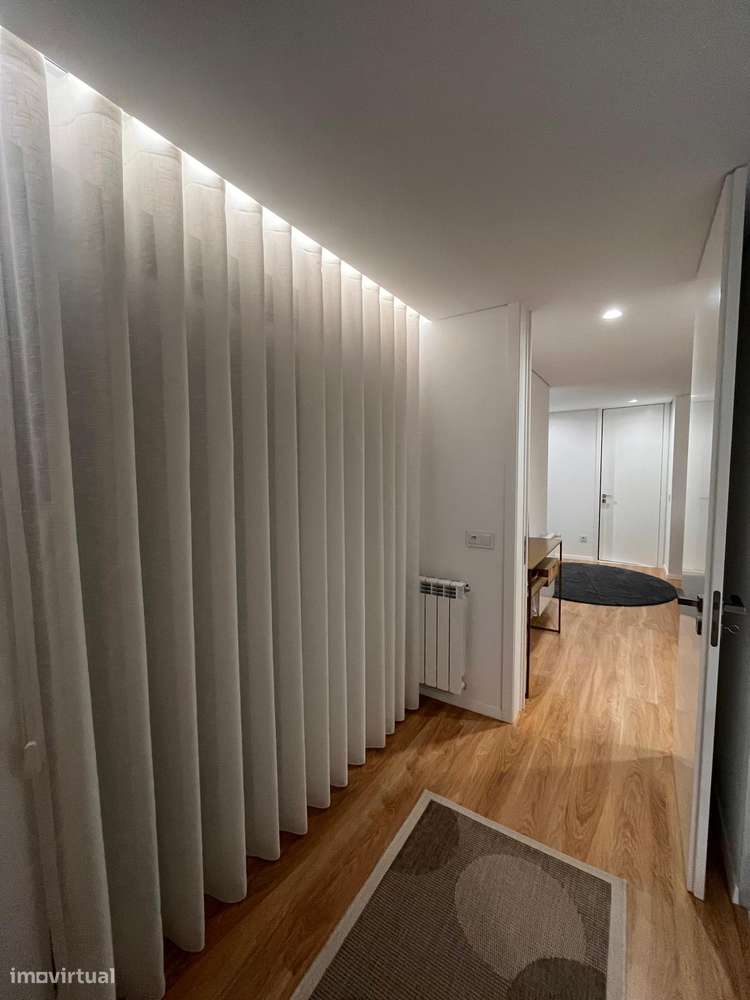 Moradia de Luxo com Piscina borda Infinita e 17.000 m² de Terreno-17