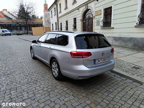 Volkswagen Passat 2.0 TDI BMT Trendline - 3