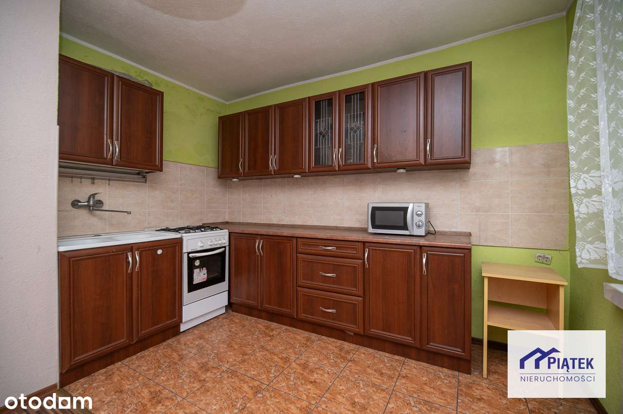 Dom jednorodzinny, trzy niezależne mieszkania!-12