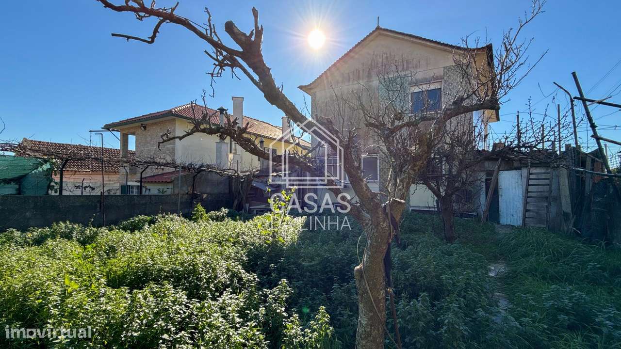 Moradia Independente T5 em Vila Fria - Porto Salvo-24