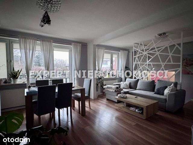 Duży Dom 315 m2 Z Trzema Garażami, Działka 1549 m2-0