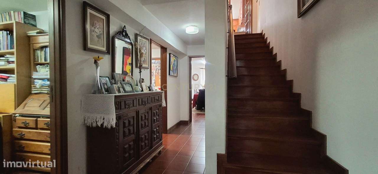 Moradia T6 (ou T4+T2) em Vila Nova de Gaia - Vilar do Paraíso-25