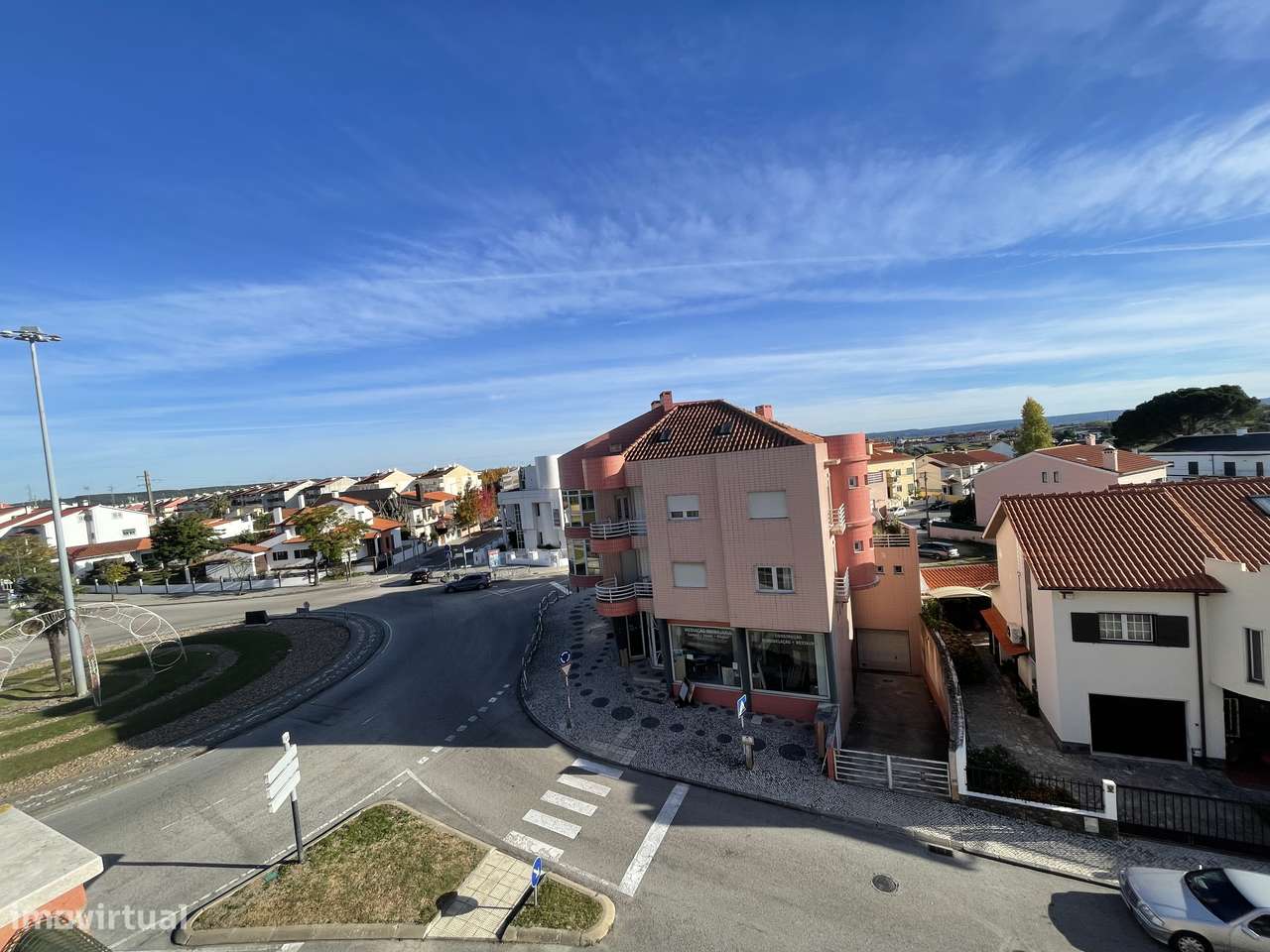 Oportunidade no Entroncamento: T3 de 165 m² com Garagem Boxe 237.000 €-22