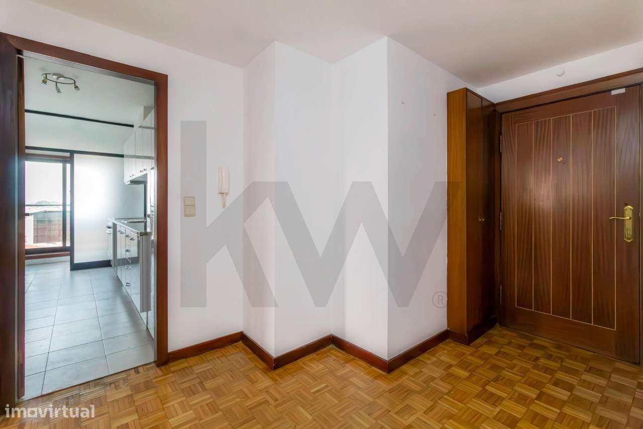 Apartamento T2 “Panorâmico” - Mafamude - Vila Nova de Gaia - Grande imagem: 4/23