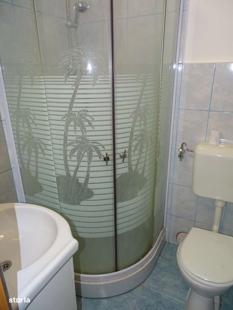 Inchiriez garsoniera in Florilor, cu baie proprie - Imagine principală: 4/6
