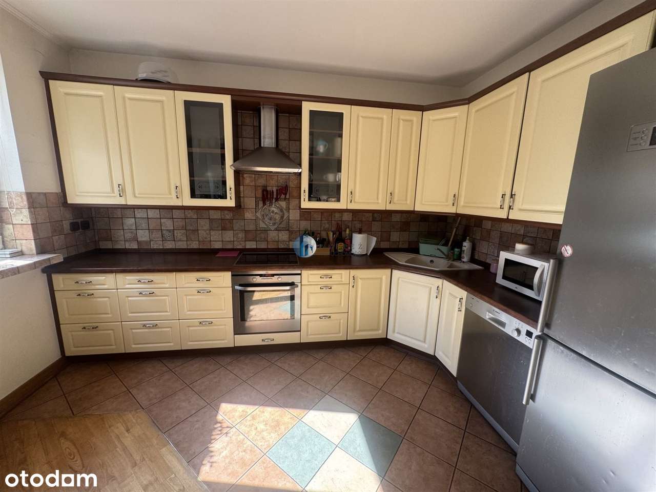 4 pokoje, garderoba, komórka lokatorska i garaż-3