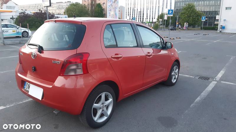 Toyota Yaris 1.3 Sol - 7